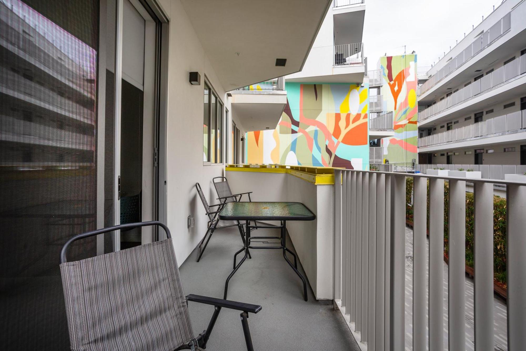 Capsule hotel Landmark Management West La